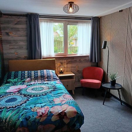 Hotel Dichtbijzee Oosterend  Extérieur photo