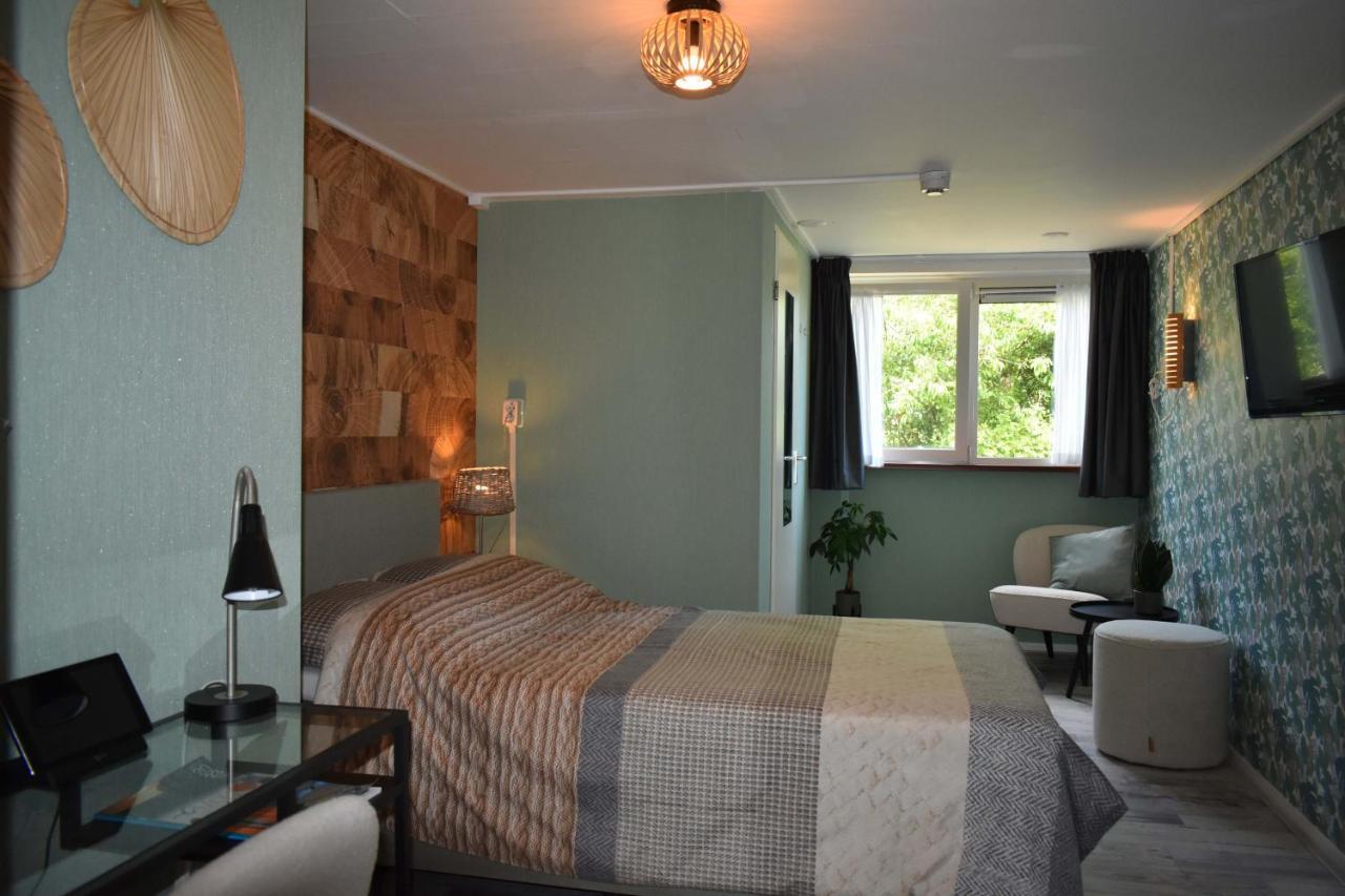 Hotel Dichtbijzee Oosterend  Extérieur photo
