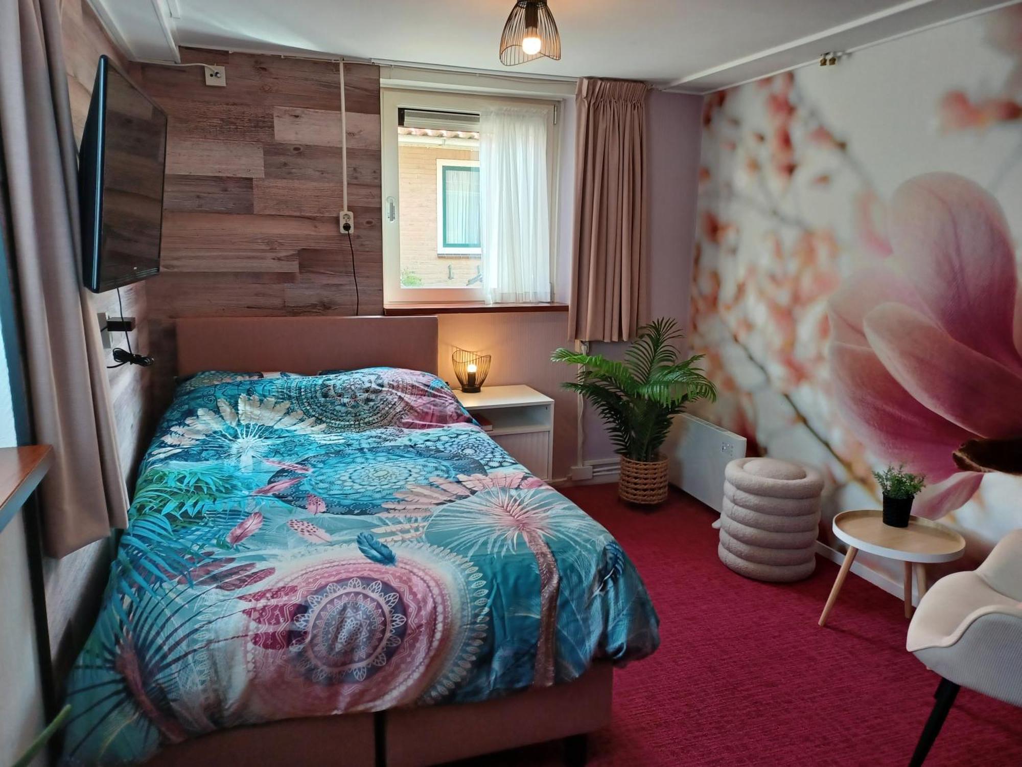 Hotel Dichtbijzee Oosterend  Extérieur photo
