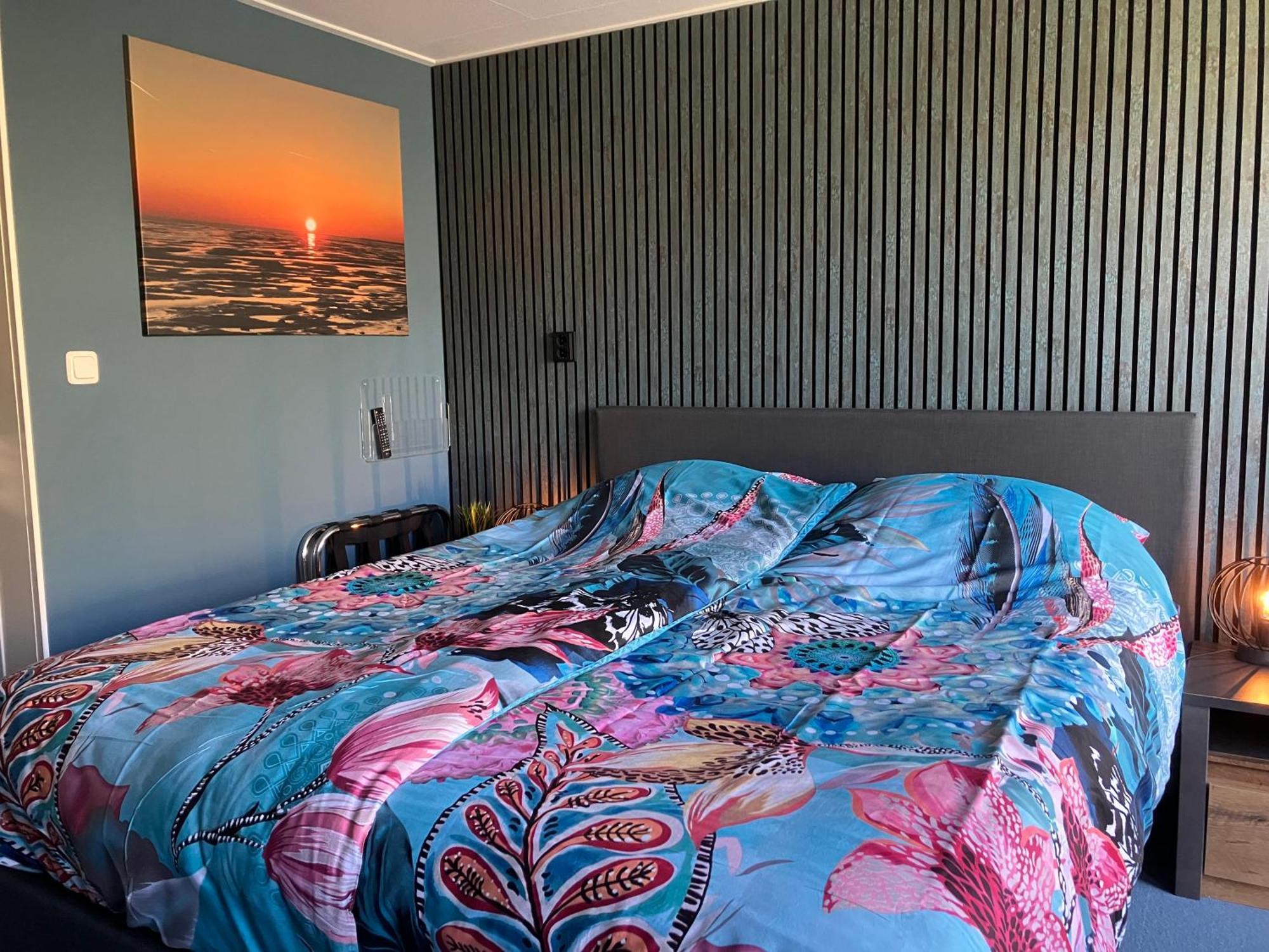 Hotel Dichtbijzee Oosterend  Extérieur photo