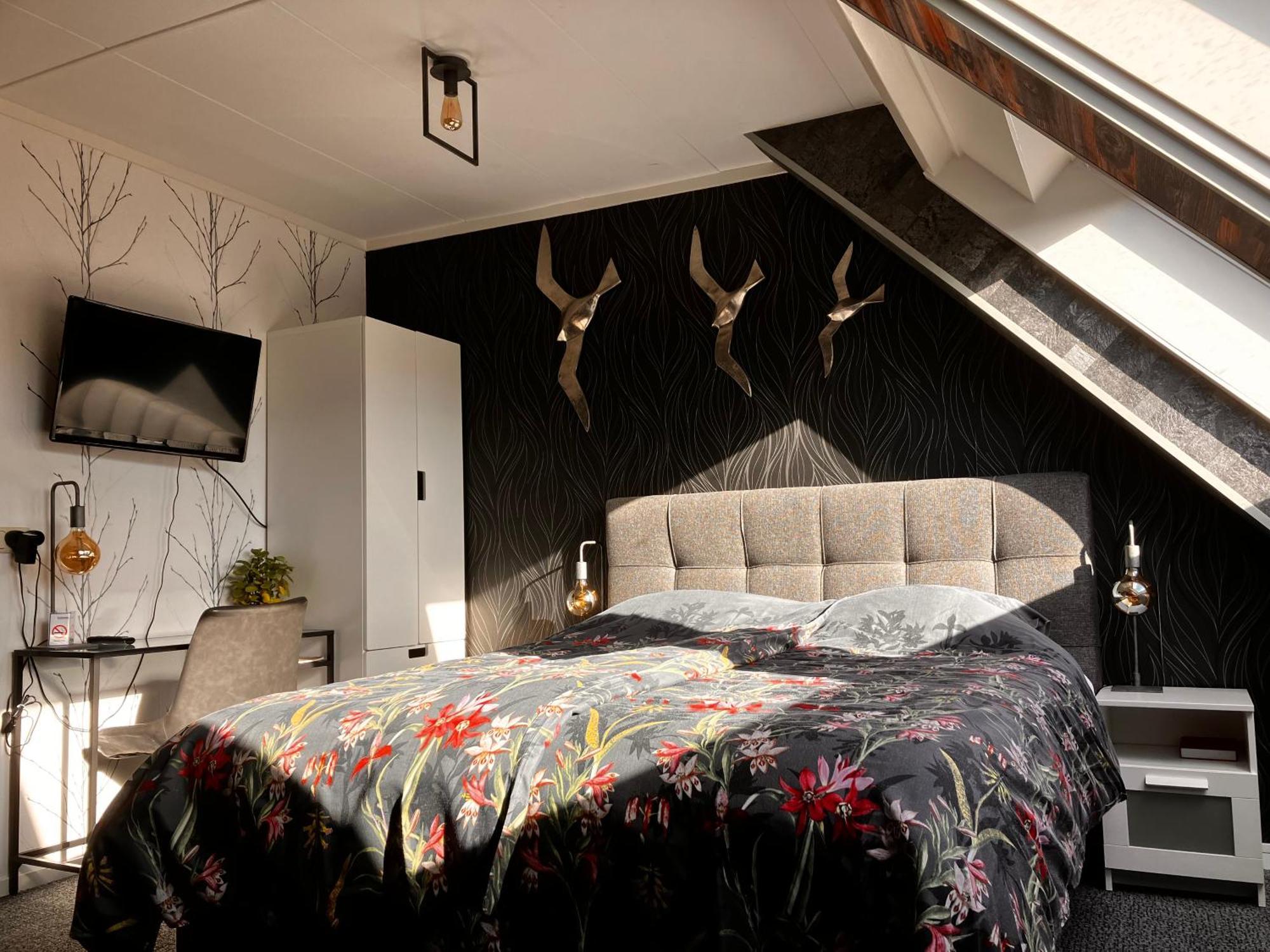 Hotel Dichtbijzee Oosterend  Extérieur photo