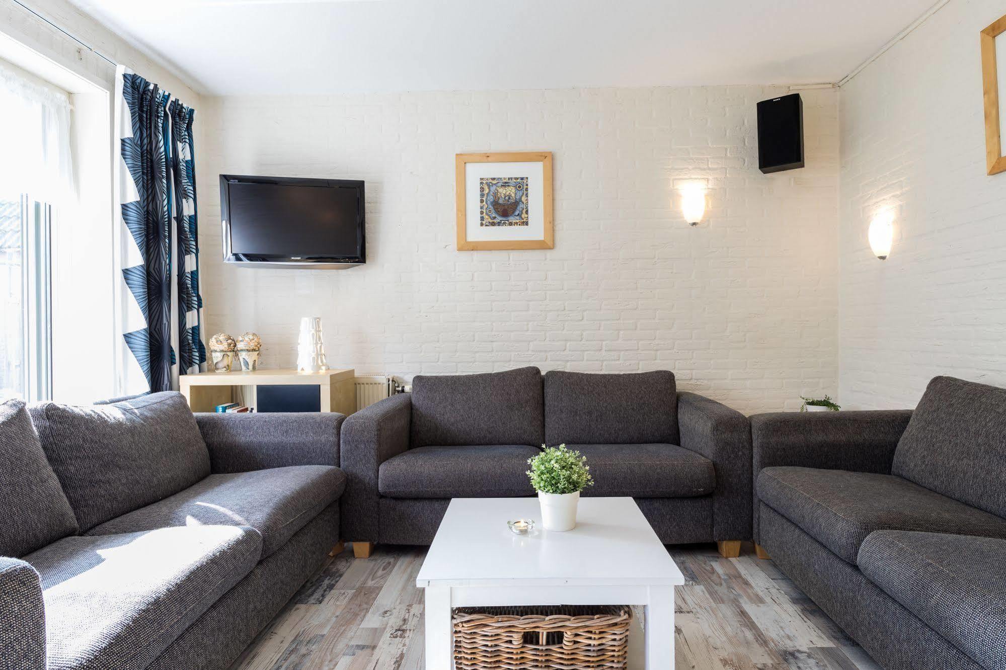 Hotel Dichtbijzee Oosterend  Extérieur photo